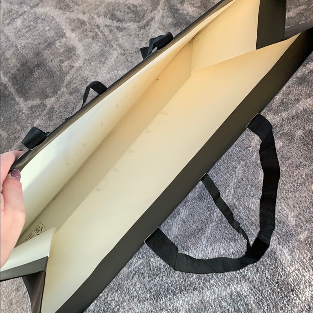 Gucci paper shopping bag - Picture 5 of 11